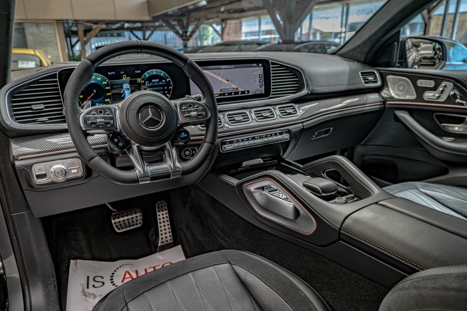 Mercedes-Benz GLE 63 S AMG Coupe/Burmester/Обдухване/Камера 360/Карбон/RSE/Hu, снимка 10 - Автомобили и джипове - 54937173