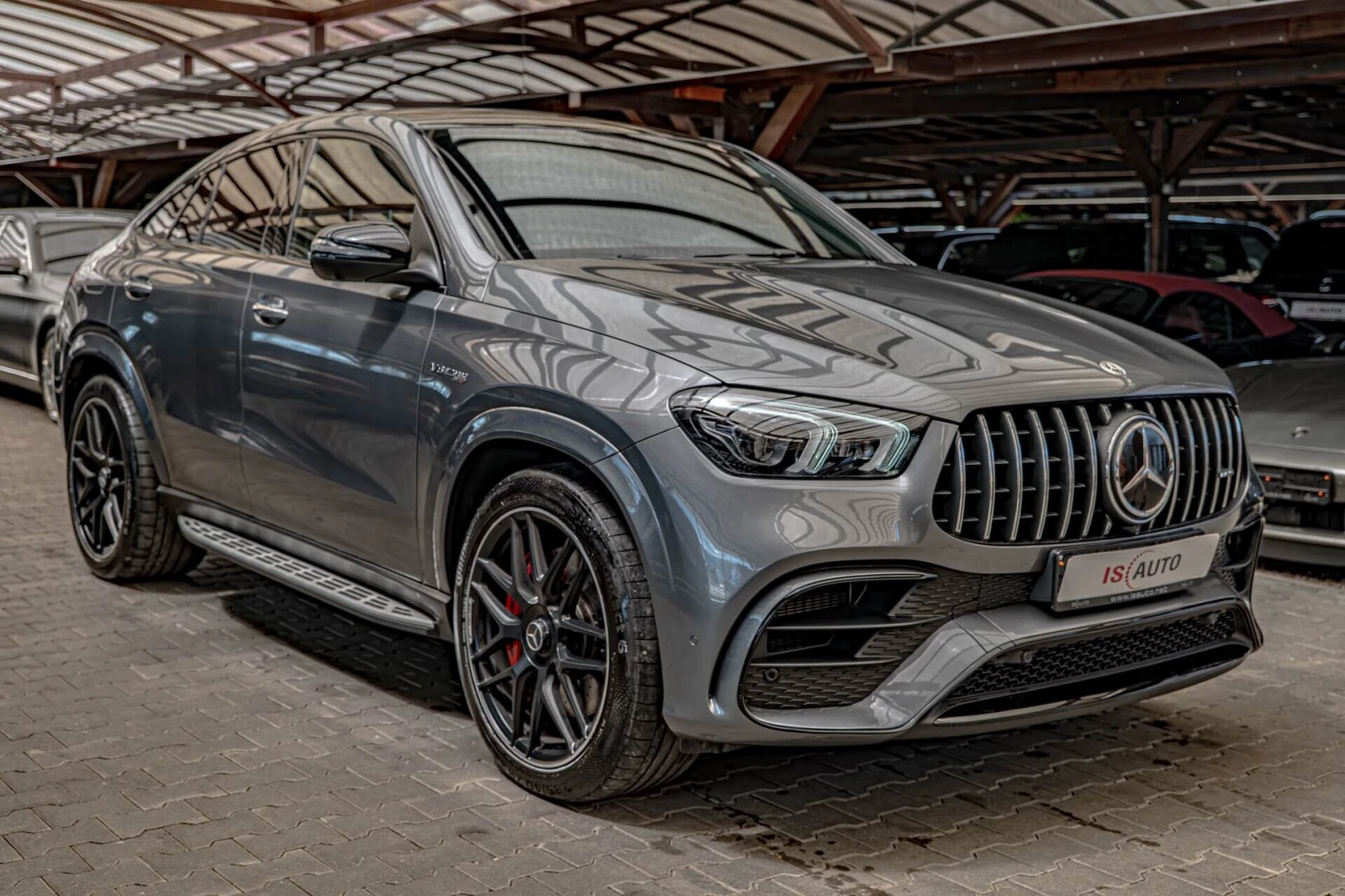 Mercedes-Benz GLE 63 S AMG Coupe/Burmester/Обдухване/Камера 360/Карбон/RSE/Hu, снимка 3 - Автомобили и джипове - 54937173