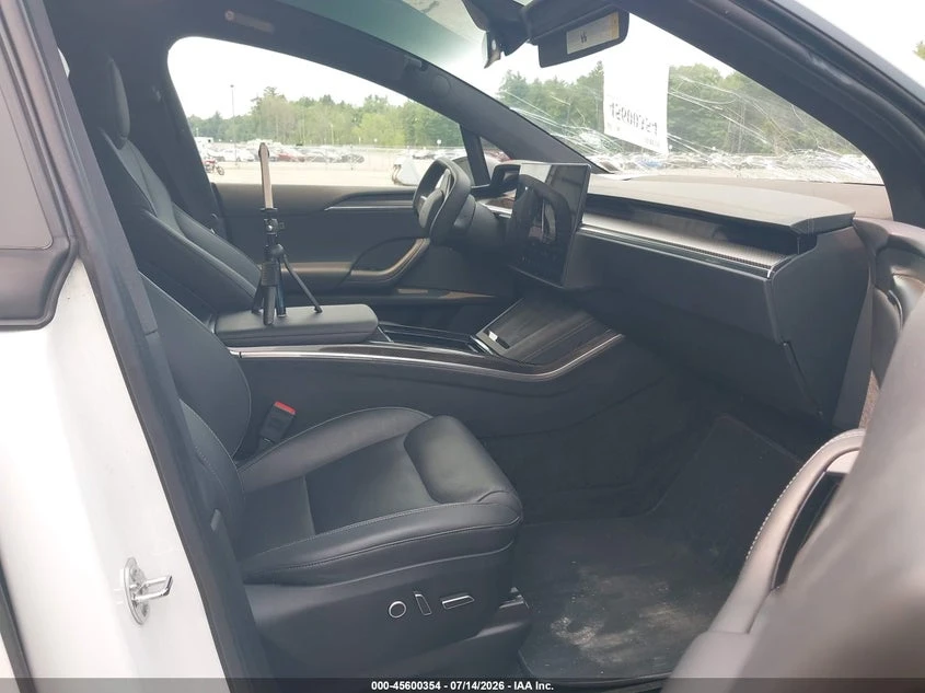 Tesla Model X Plaid Tri Motor All-Wheel Drive, снимка 5 - Автомобили и джипове - 55893612
