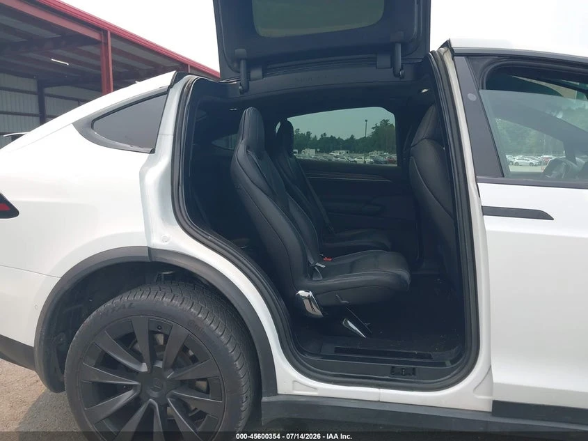 Tesla Model X Plaid Tri Motor All-Wheel Drive, снимка 8 - Автомобили и джипове - 55893612