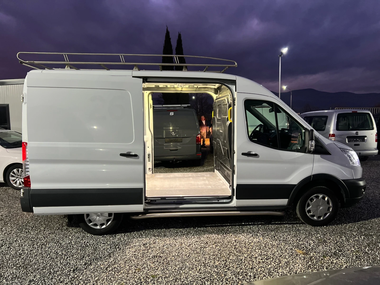 Ford Transit КАТО НОВ - изображение 10