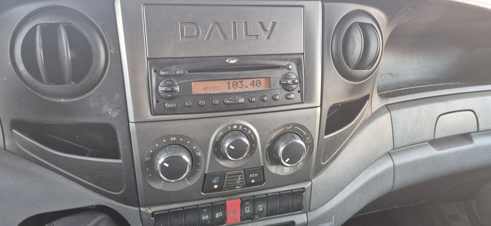 Iveco Daily 40C17, N2 категория, Клима, снимка 5 - Бусове и автобуси - 56011902