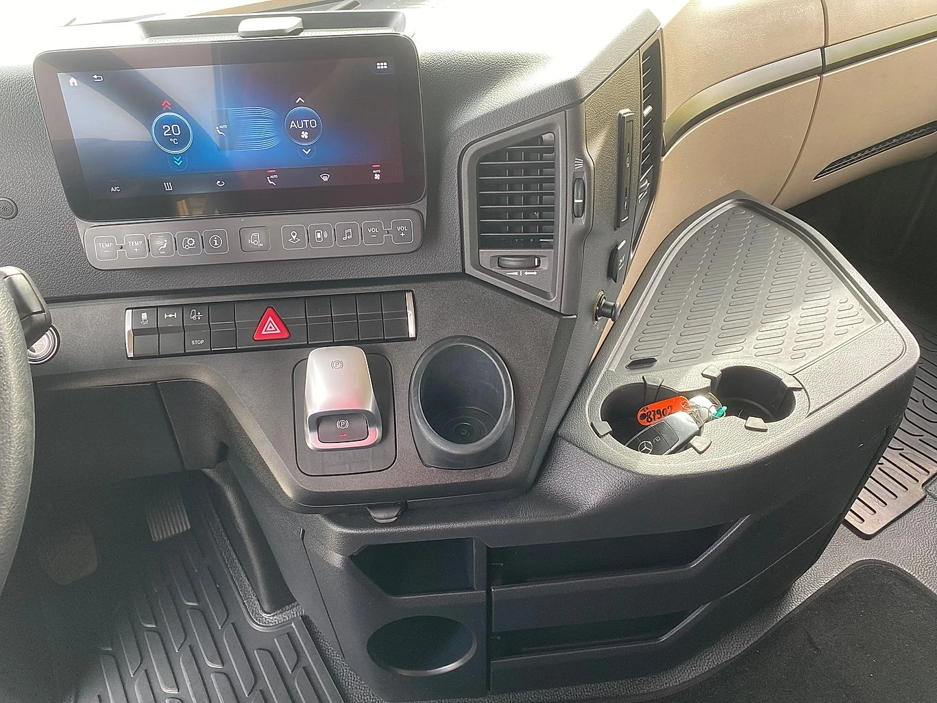 Mercedes-Benz Actros 1845 | Mobile.bg   12