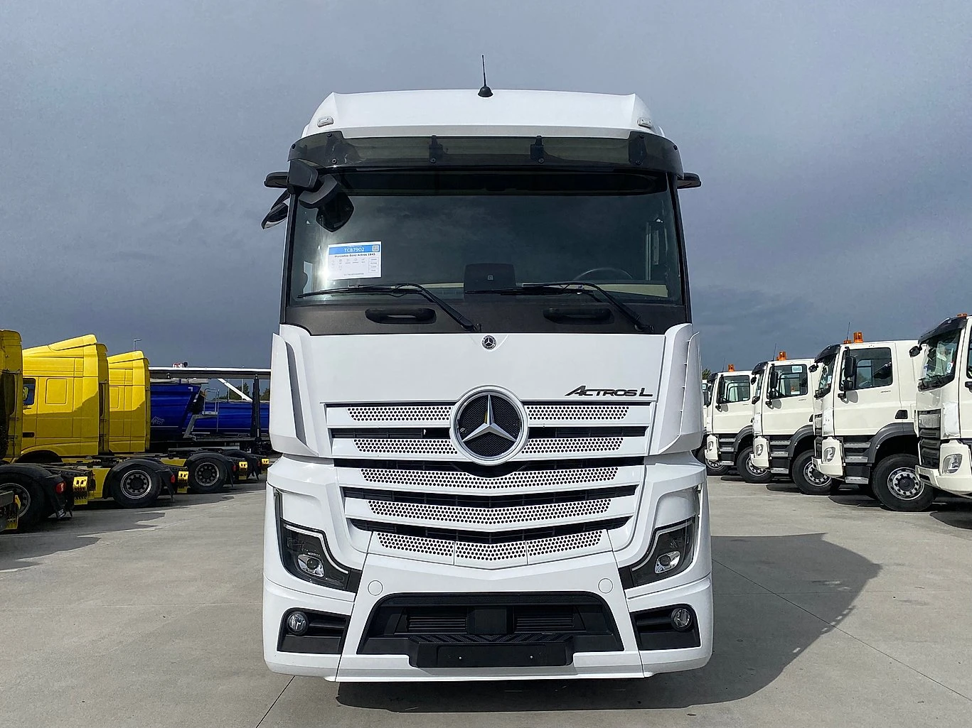 Mercedes-Benz Actros 1845 - изображение 2