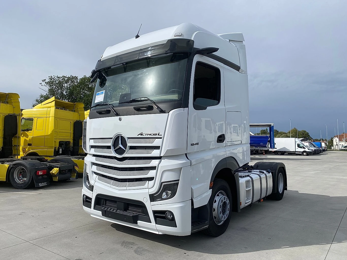 Mercedes-Benz Actros 1845 | Mobile.bg   1