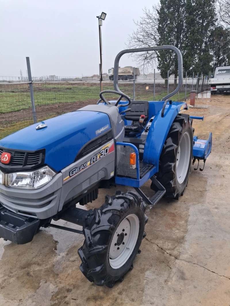 Трактор Kubota Скайтрак , снимка 3 - Селскостопанска техника - 53365835