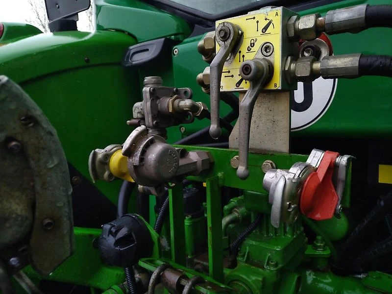 Трактор John Deere 6820 PQuad, снимка 9 - Селскостопанска техника - 49594225