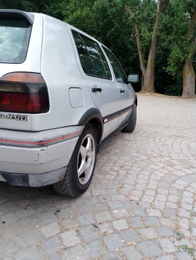 VW Golf GTI | Mobile.bg    5