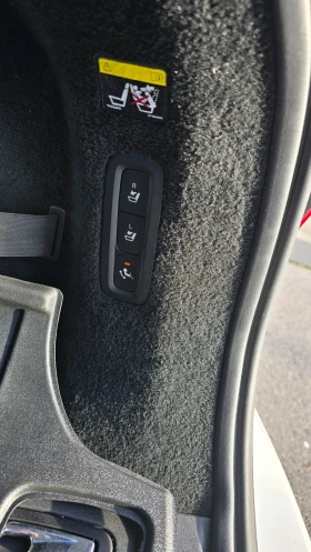 Volvo V90 T5 R-Design - 49999 лв. / 25564.08 € - 17338154 11