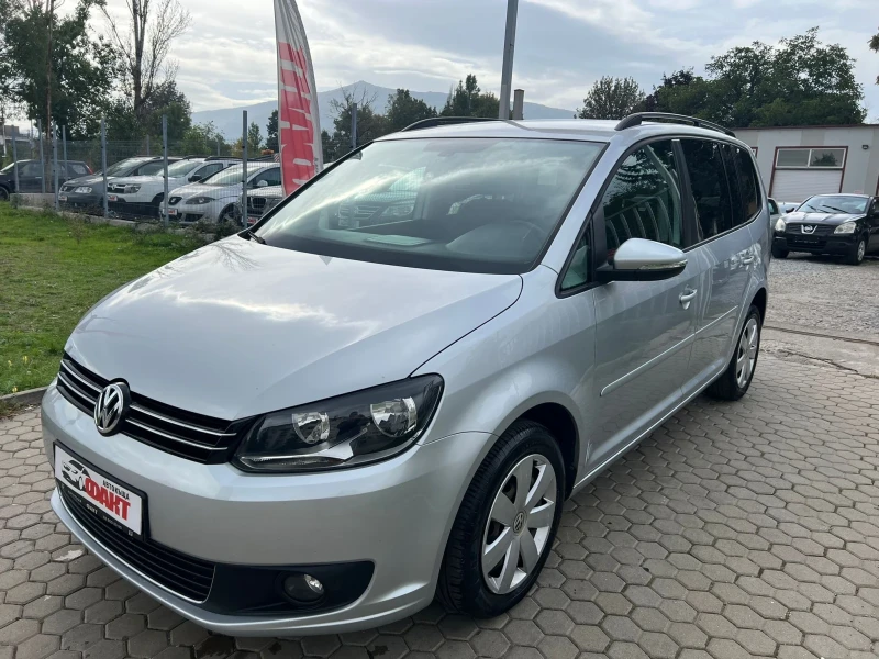 VW Touran 1.6TDi/AVTOMAT/7 MECTEH ! ! ! , снимка 1 - Автомобили и джипове - 47460518