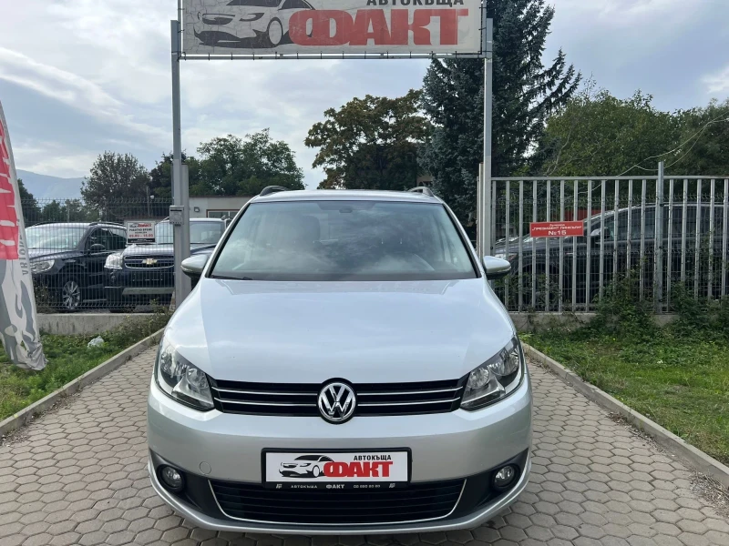 VW Touran 1.6TDi/AVTOMAT/7 MECTEH ! ! ! , снимка 2 - Автомобили и джипове - 47460518