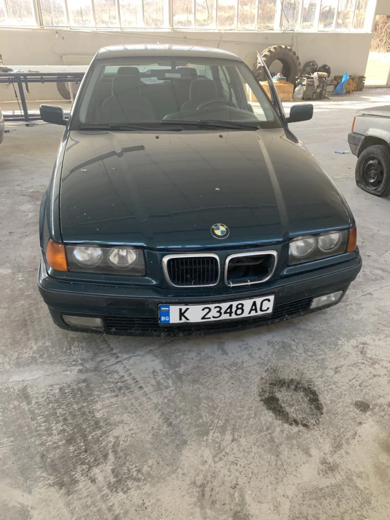 BMW 318 3.18tds, снимка 1 - Автомобили и джипове - 47931091