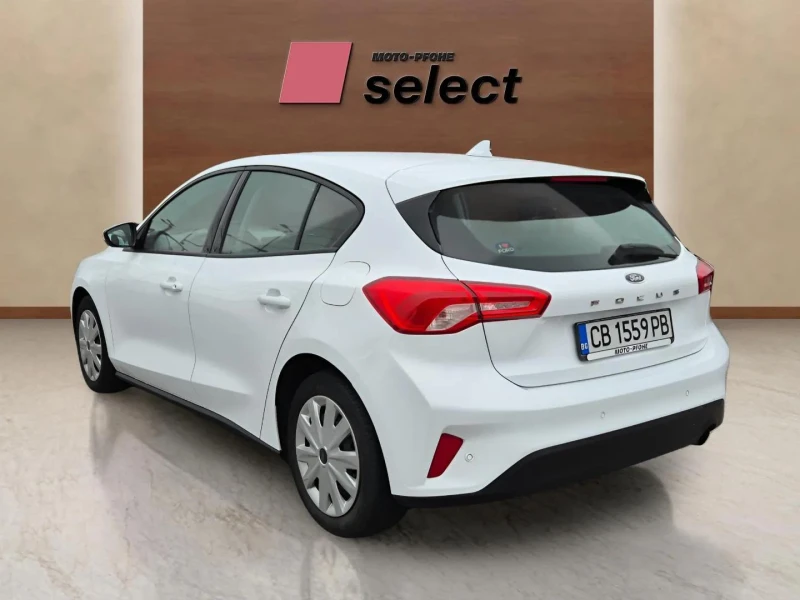 Ford Focus 1.0 EcoBoost, снимка 2 - Автомобили и джипове - 48384432