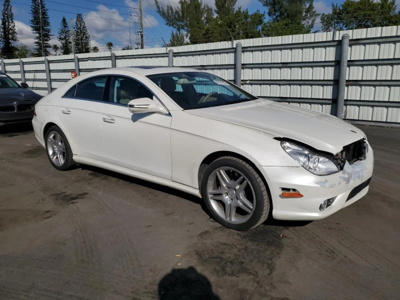 Mercedes-Benz CLS 550 AMG-Pack* Face* Подгрев* Обдух* Шибидах* , снимка 4 - Автомобили и джипове - 49287048