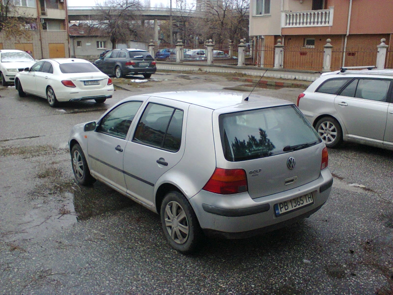 VW Golf 4    КЛИМАТИК , снимка 16 - Автомобили и джипове - 49548654