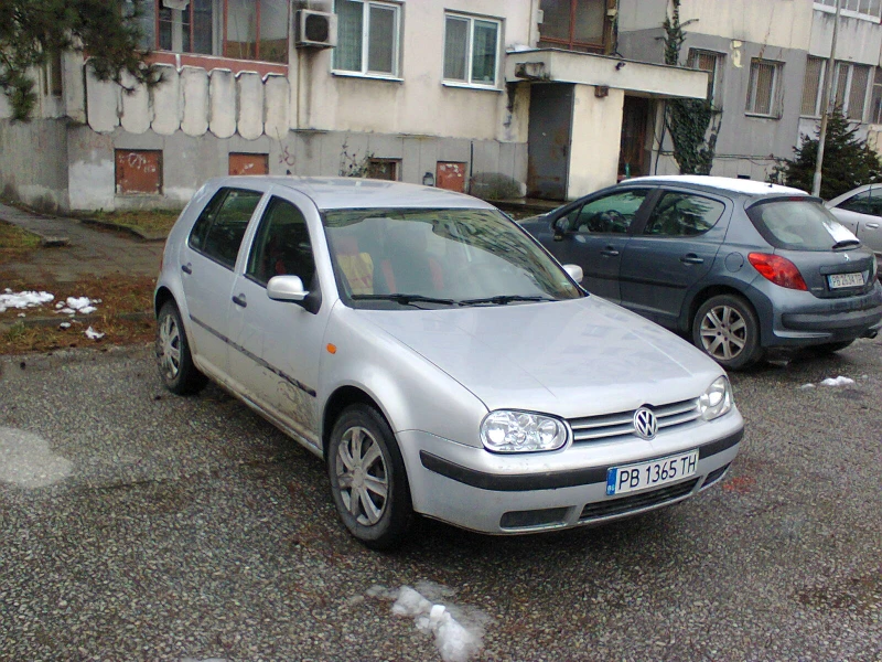 VW Golf 4    КЛИМАТИК , снимка 2 - Автомобили и джипове - 49548654