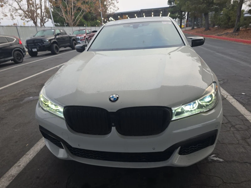 BMW 750 M* SPORT* XDRIVE* 3TV* ОБДУХВНЕ* BOWER* WILKINS* , снимка 5 - Автомобили и джипове - 52734752