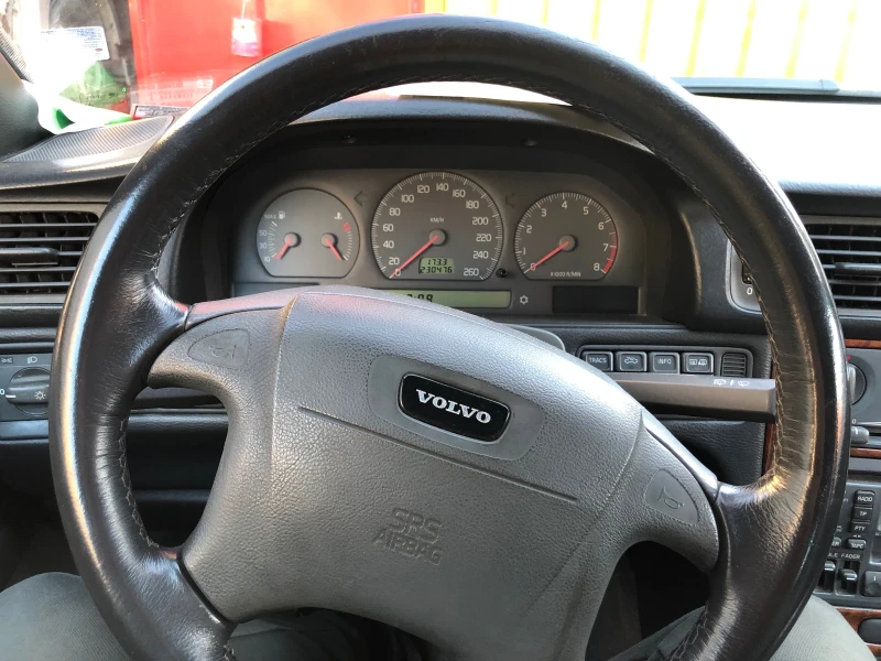 Volvo C70 2.0Т 226кс, снимка 9 - Автомобили и джипове - 52744179