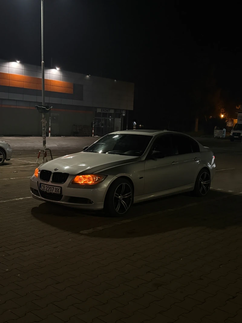 BMW 320, снимка 8 - Автомобили и джипове - 53102076