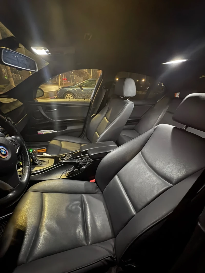 BMW 320, снимка 10 - Автомобили и джипове - 53102076