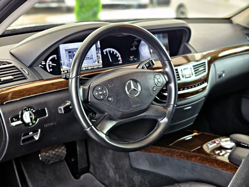 Mercedes-Benz S 350 L/AMG/FACE/DISTR/NIGHT/CAMERА/ВАКУУМ/HARMAN/ОБДУХ, снимка 10 - Автомобили и джипове - 53187013