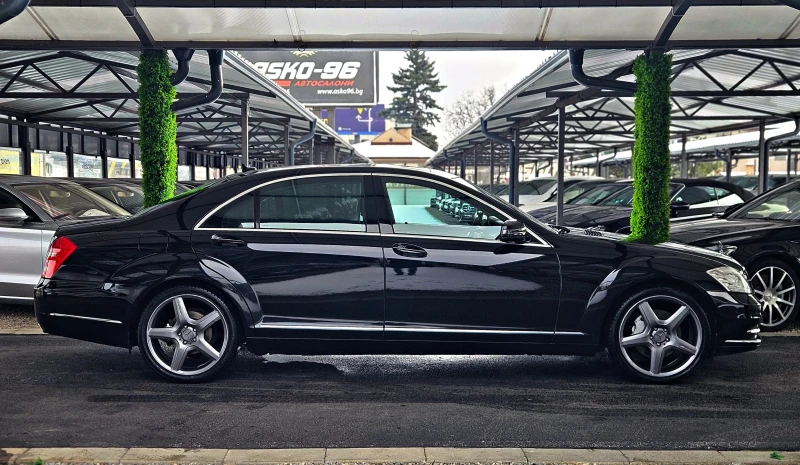 Mercedes-Benz S 350 L/AMG/FACE/DISTR/NIGHT/CAMERА/ВАКУУМ/HARMAN/ОБДУХ, снимка 4 - Автомобили и джипове - 53187013