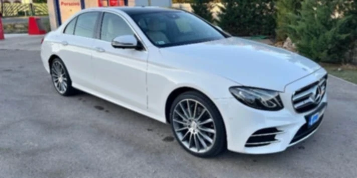 Mercedes-Benz E 220 Амг, снимка 10 - Автомобили и джипове - 53202978