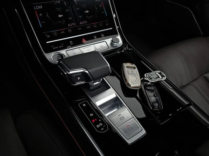Audi A8 55 TFSI Long Quattro Premium, снимка 9 - Автомобили и джипове - 55925052