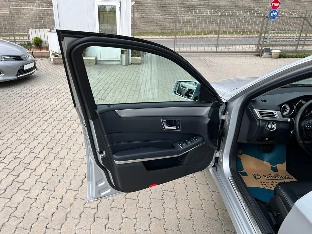 Mercedes-Benz E 250 7м., 4х4, Автомат, Нави, Кожа, Подгрев - изображение 6