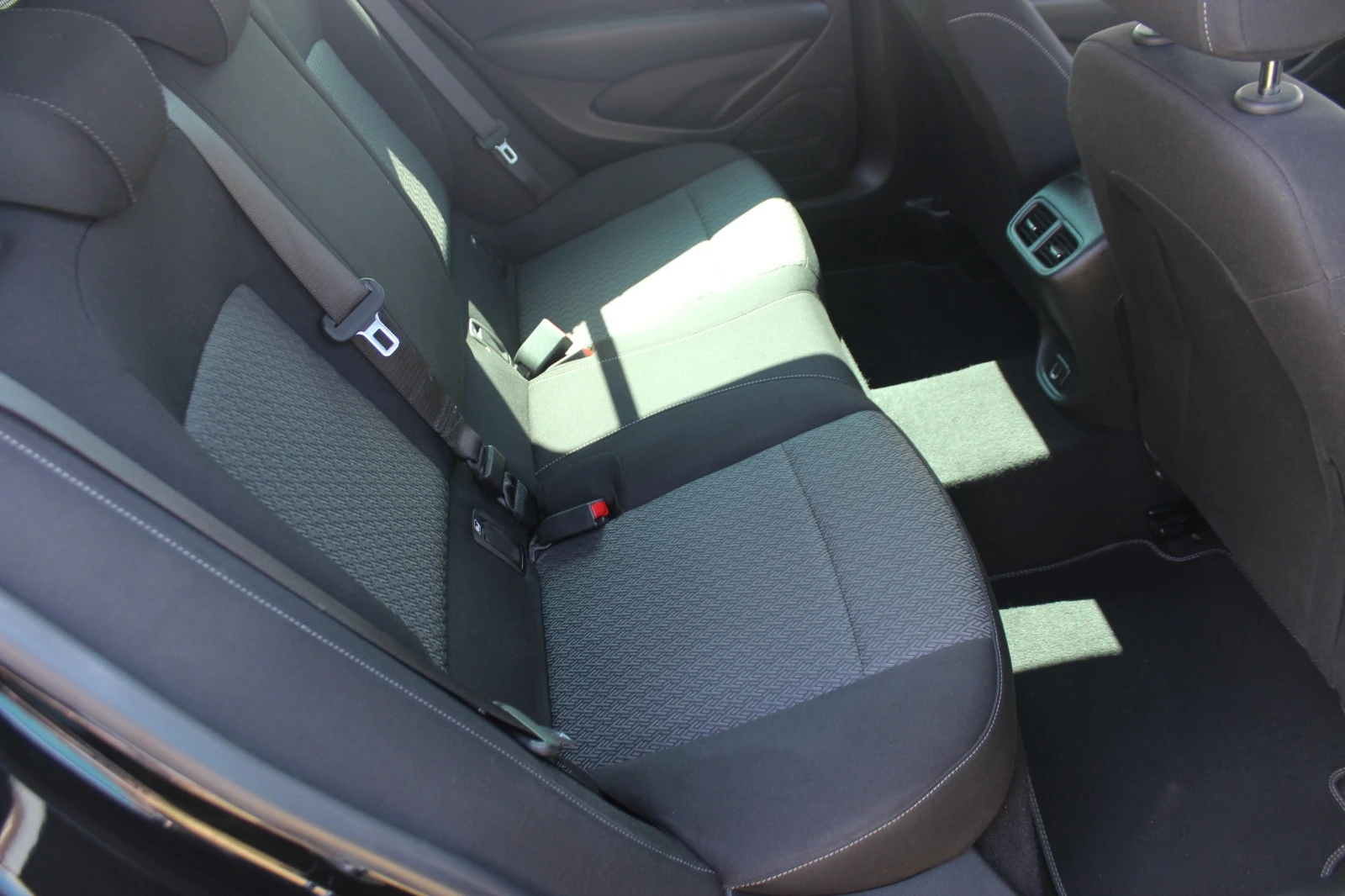 Opel Insignia 1.6cdti 135..  Exklusive   Euro 6 | Mobile.bg   12