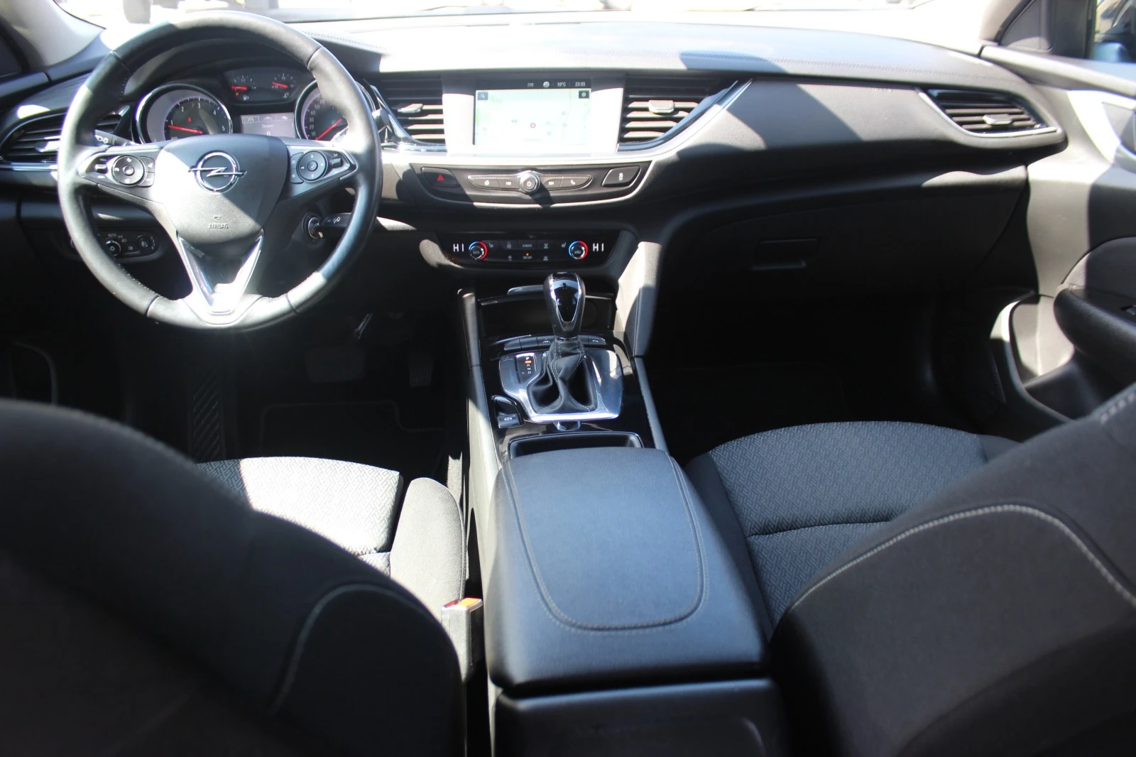 Opel Insignia 1.6cdti 135..  Exklusive   Euro 6 | Mobile.bg   14