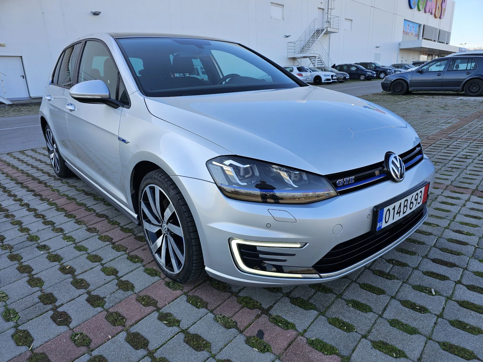 VW Golf 1.4GTE PLUG IN HIBRID DISTRONIK KAMERA - изображение 3