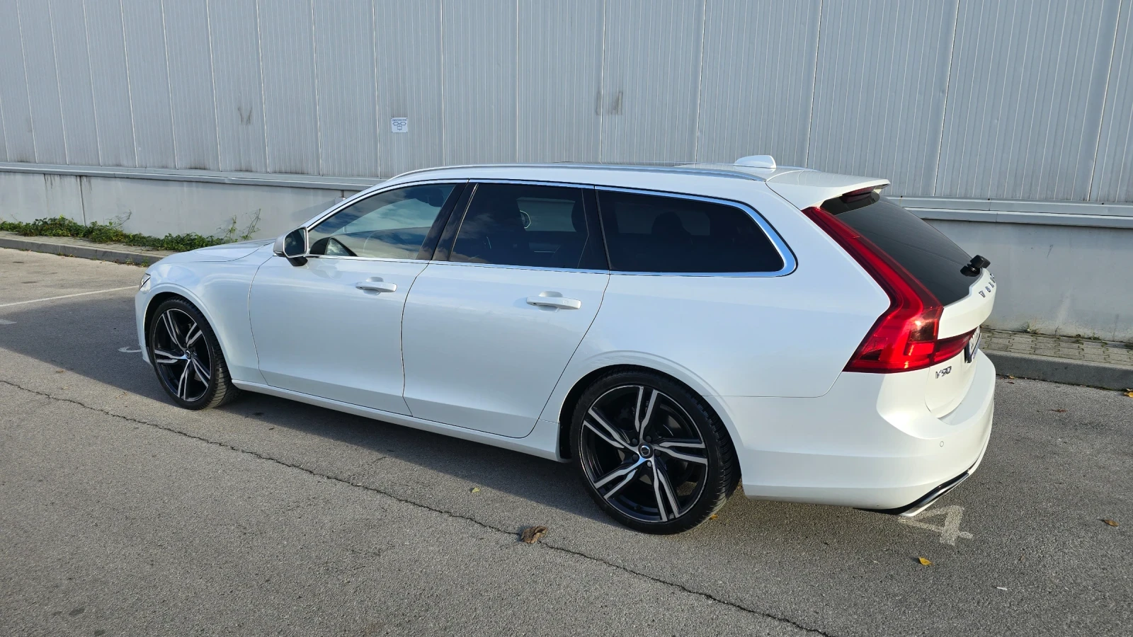 Volvo V90 T5 R-Design - изображение 4