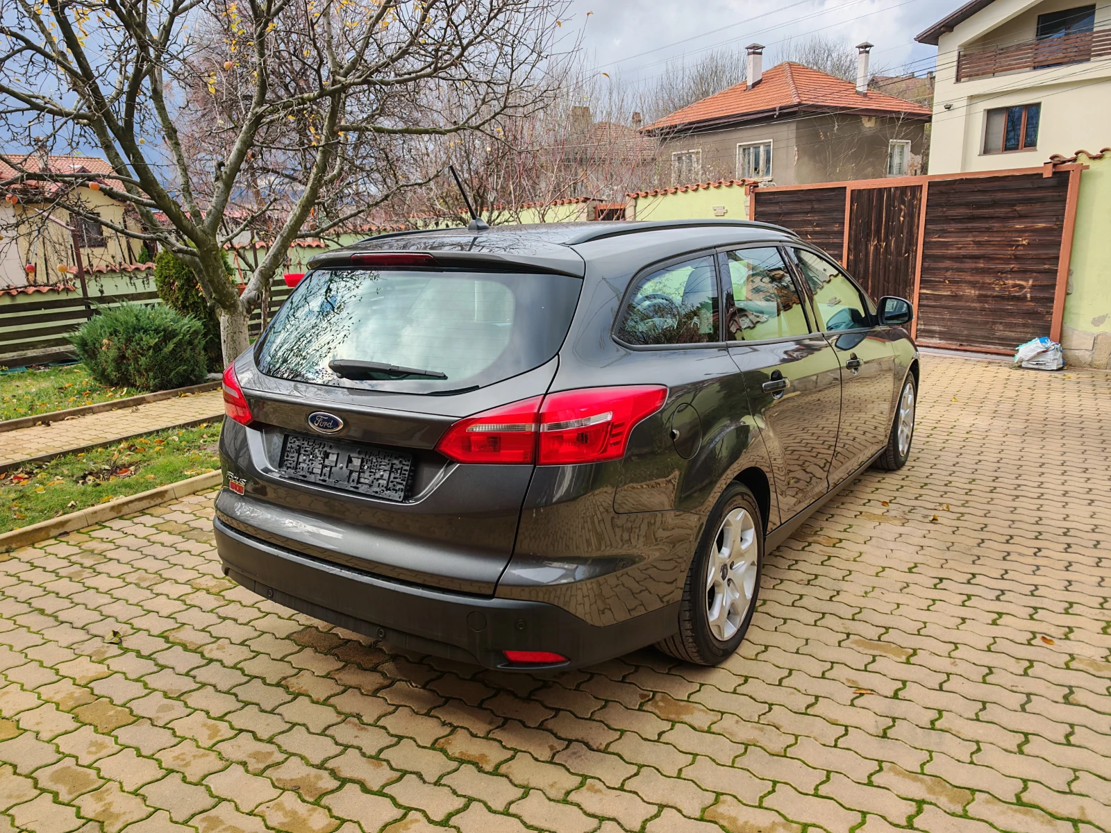 Ford Focus = 1.6= -ГАЗОВА УРЕДБА - изображение 4