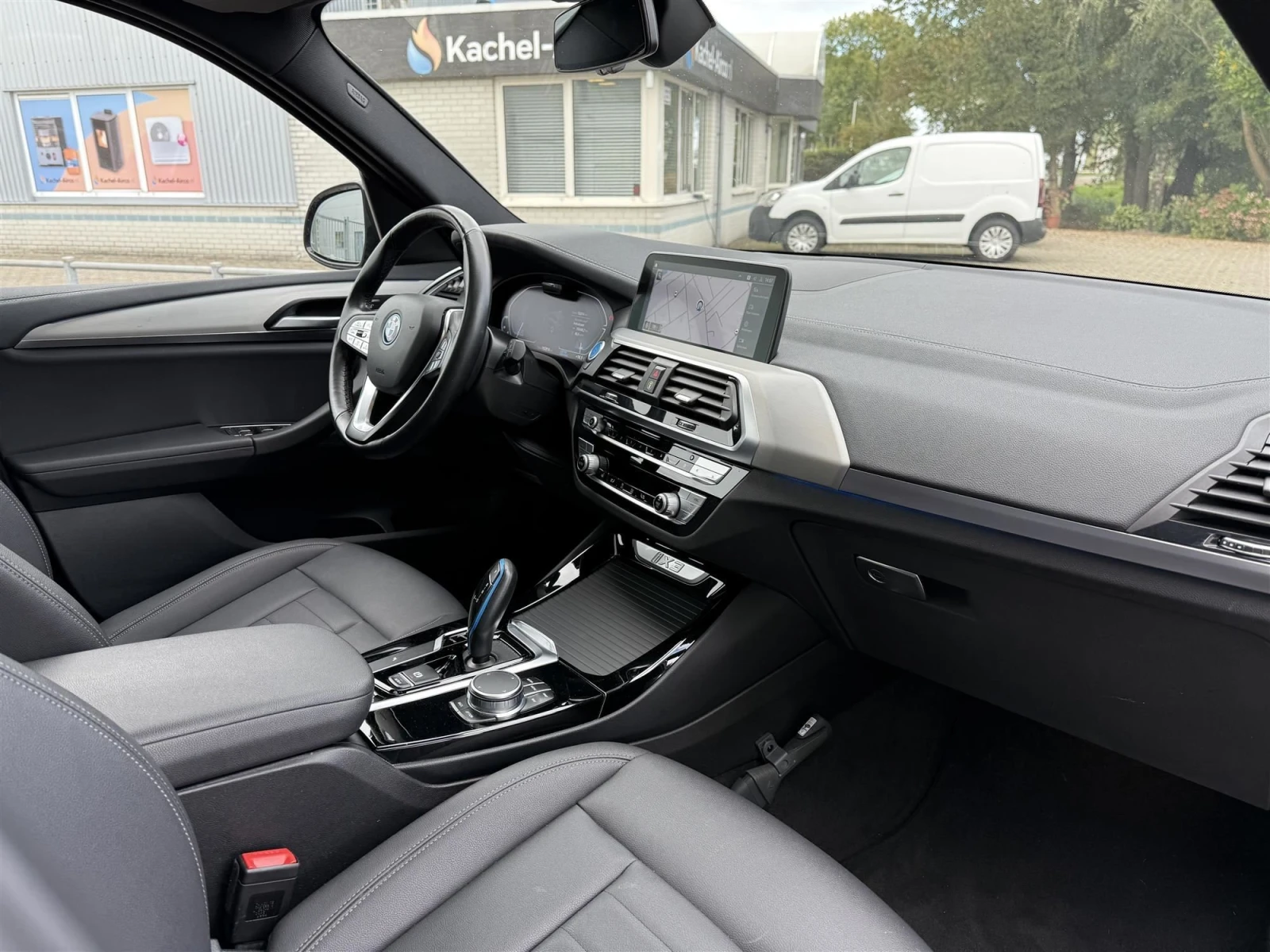 BMW iX3 | Mobile.bg   6