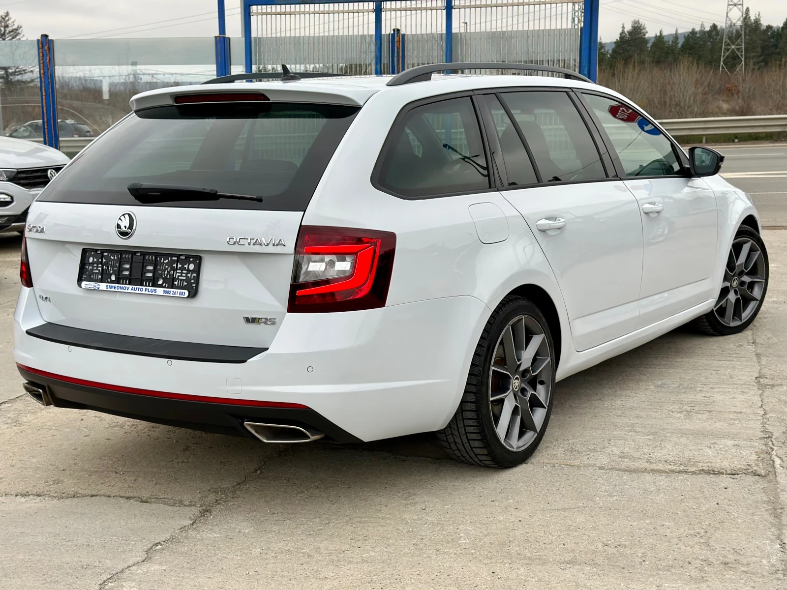 Skoda Octavia VRS 2.0d 4x4 DSG-DIGITAL-DISTRONIC-LANE ASSIST | Mobile.bg   8