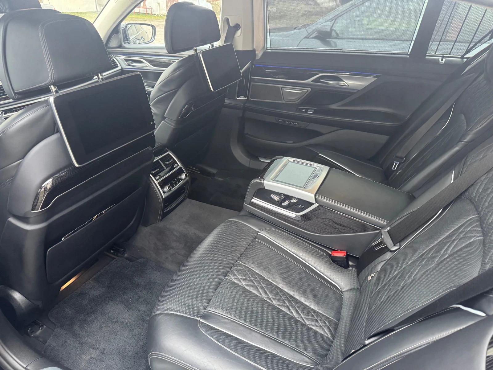 BMW 740 D Long, Xdrive - изображение 4