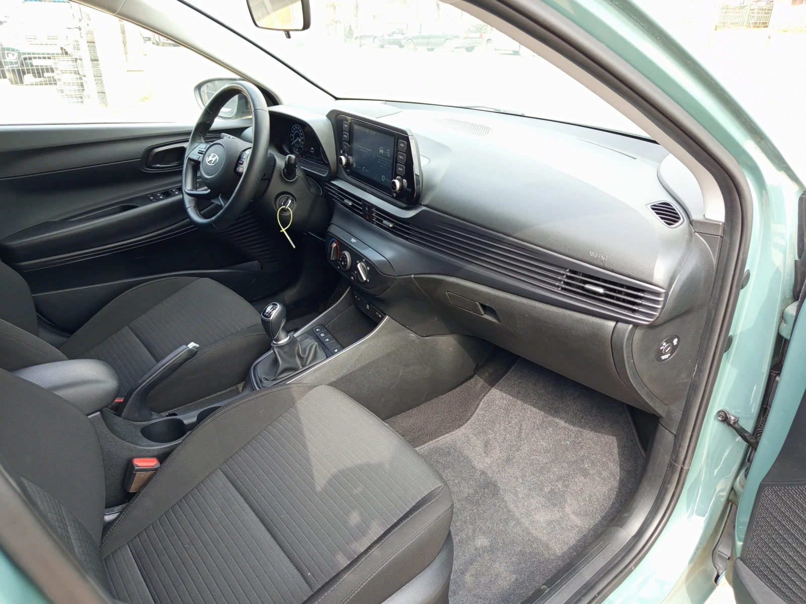 Hyundai I20, снимка 17 - Автомобили и джипове - 53924590