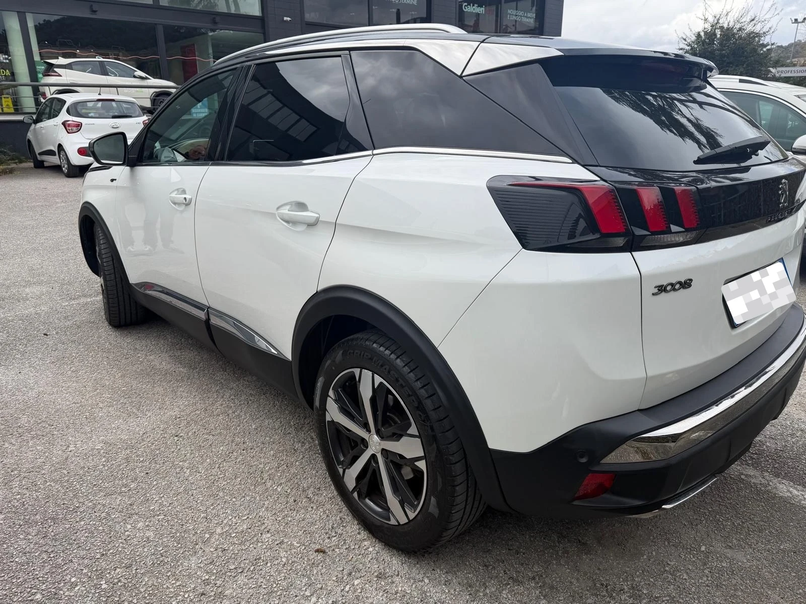 Peugeot 3008 BlueHDi 180 SeS EAT8 GT, снимка 5 - Автомобили и джипове - 53986808