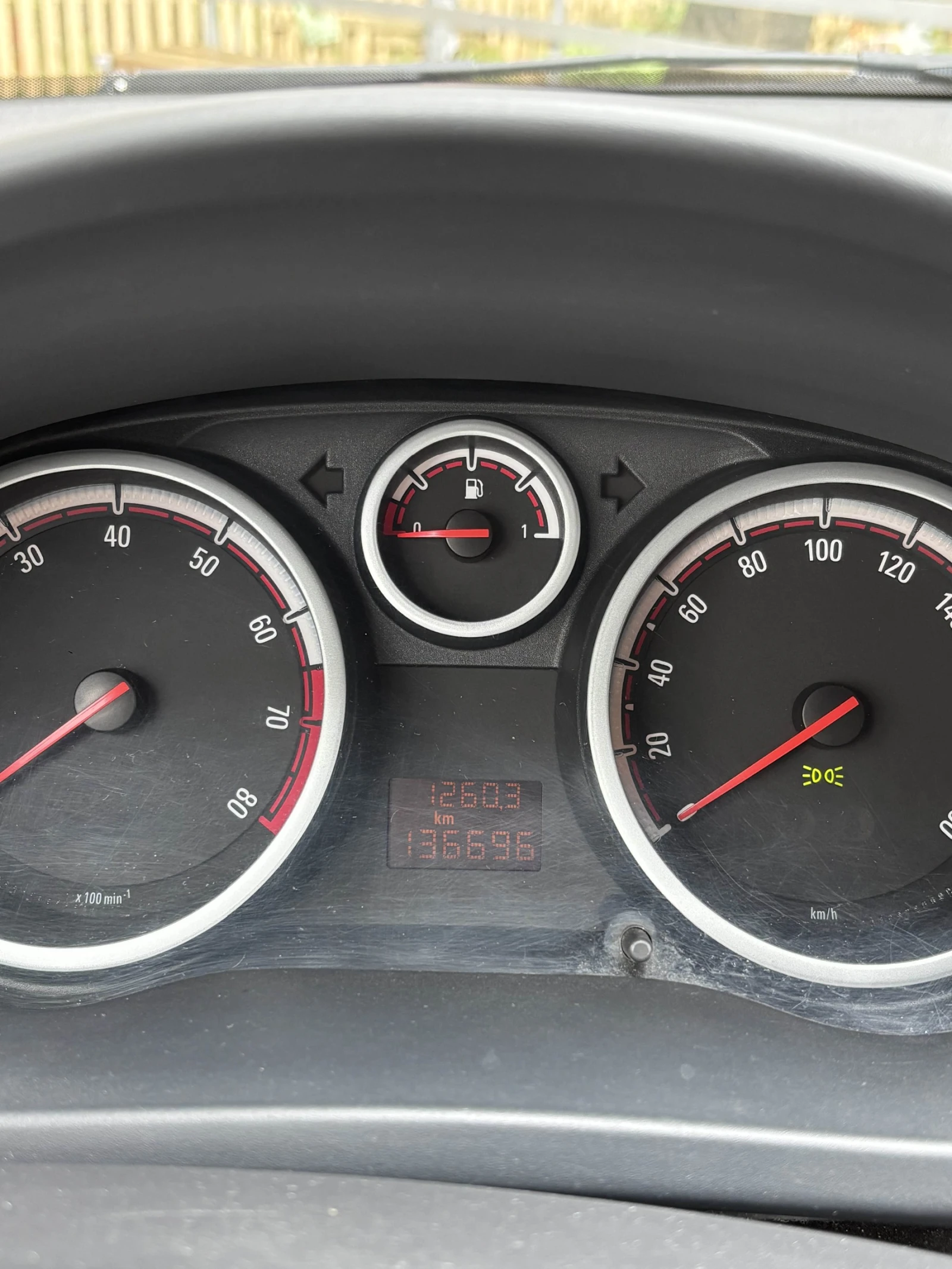 Opel Corsa, снимка 12 - Автомобили и джипове - 54259126