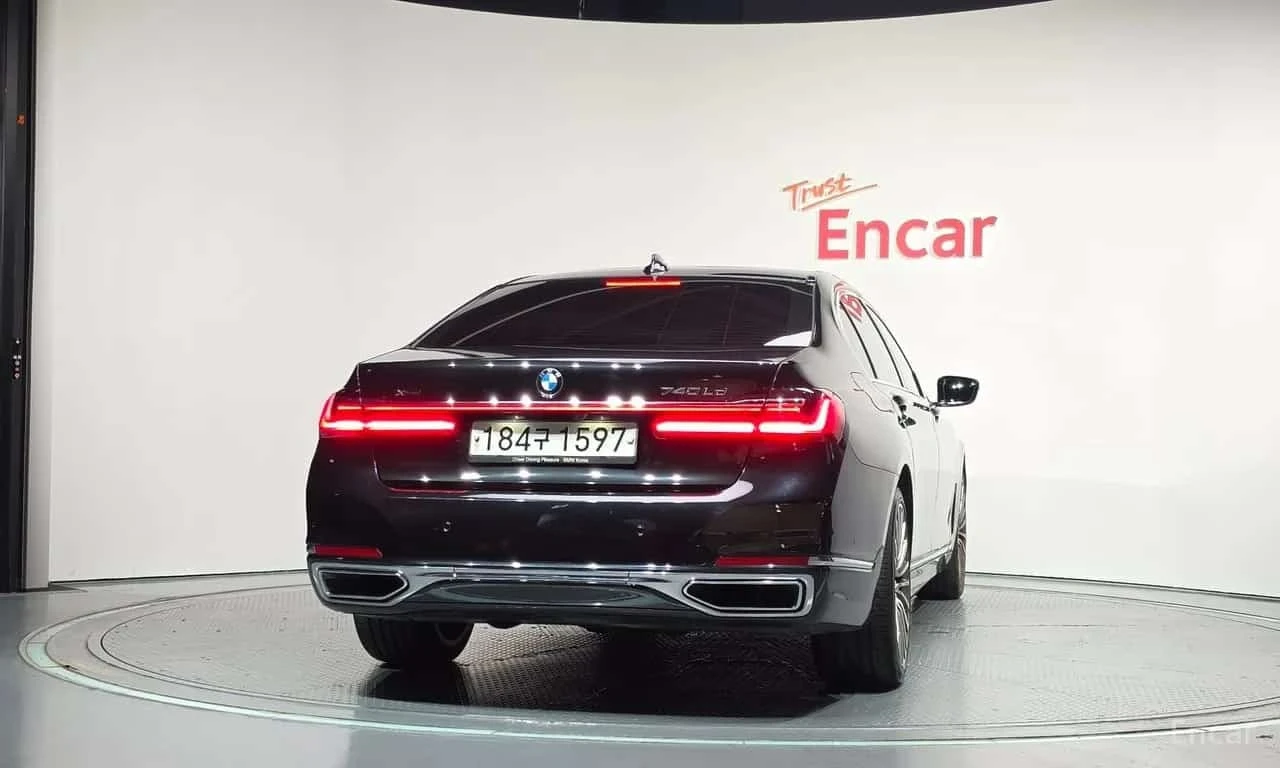 BMW 740 Ld xDrive Design Pure Excellence | АВТОФИНАНСИРАНЕ, снимка 4 - Автомобили и джипове - 56167414