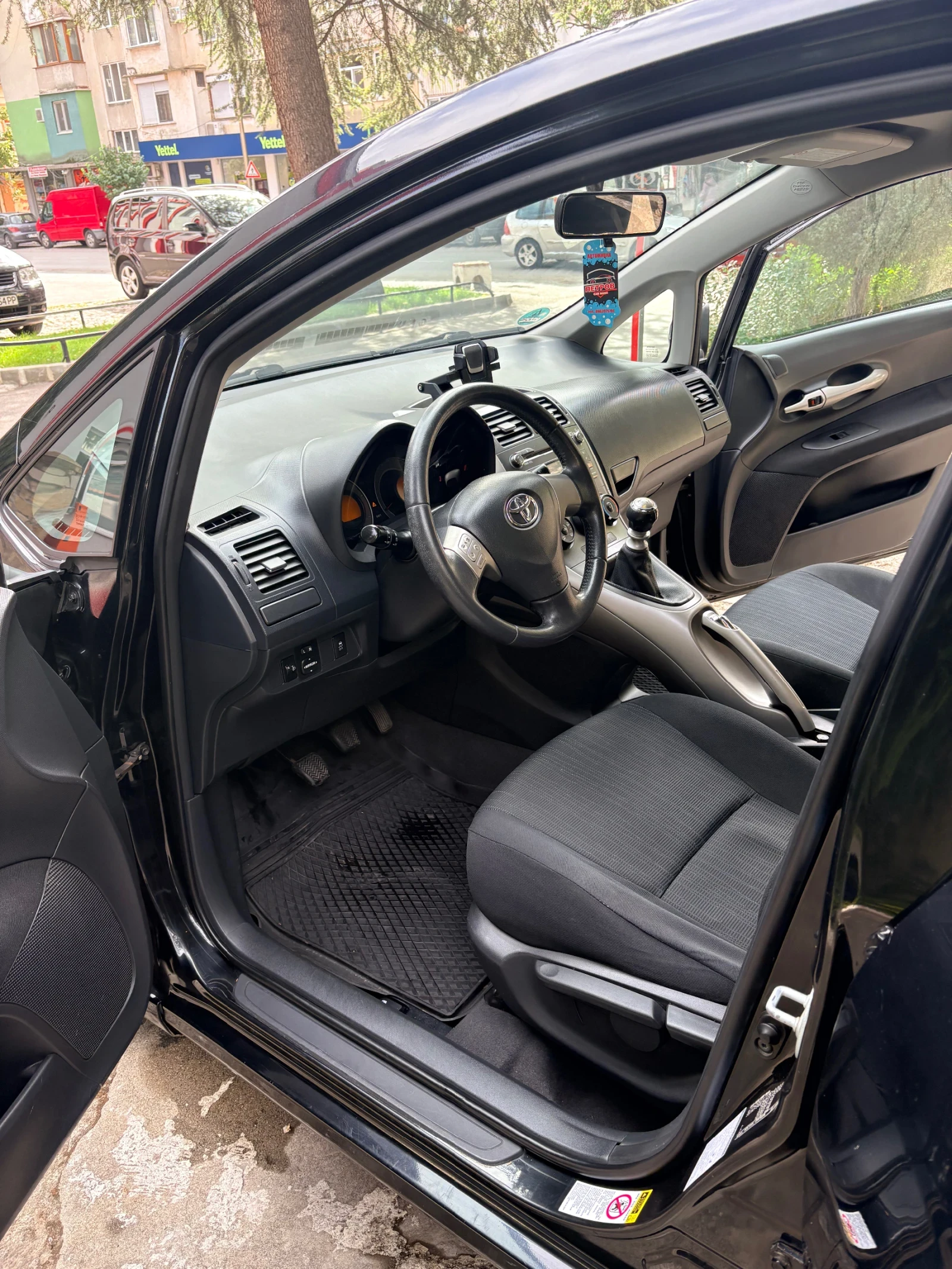 Toyota Auris 2.0 D4D 126 кс. 6 скорости, снимка 5 - Автомобили и джипове - 56172835