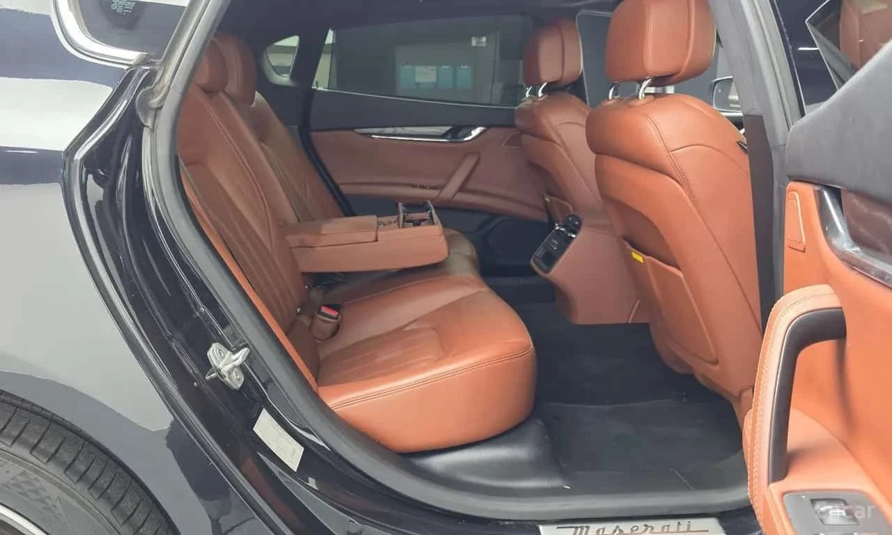 Maserati Quattroporte * 3.0 Diesel * Обдухване * Keyless * 90k km * , снимка 12 - Автомобили и джипове - 56232992
