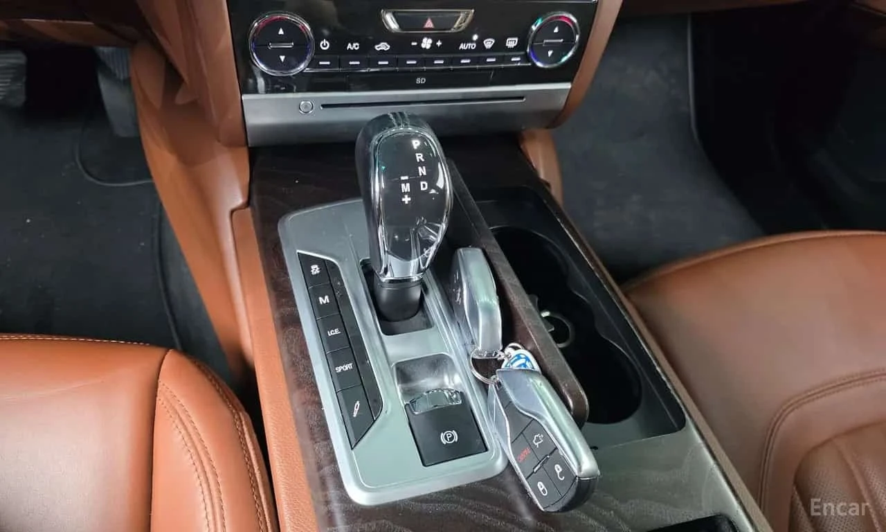 Maserati Quattroporte * 3.0 Diesel * Обдухване * Keyless * 90k km * , снимка 9 - Автомобили и джипове - 56232992