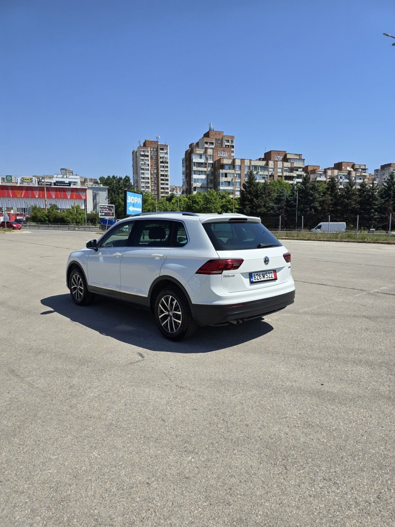 VW Tiguan 4Motion, снимка 4 - Автомобили и джипове - 46615176