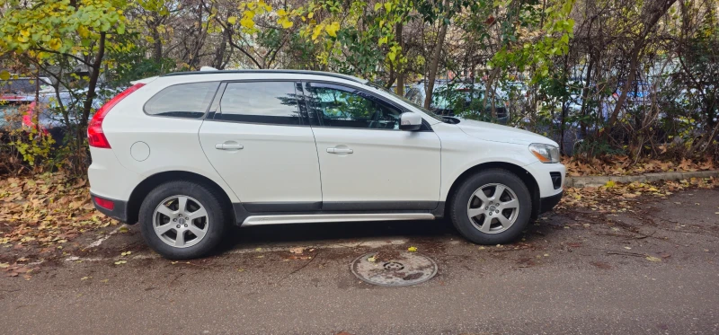 Volvo XC60, снимка 2 - Автомобили и джипове - 48205054