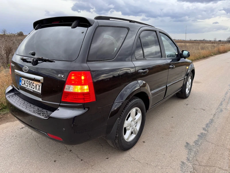 Kia Sorento 2.5CRDI Fecelift Automatic 4x4 от Kia motors, снимка 6 - Автомобили и джипове - 52556421
