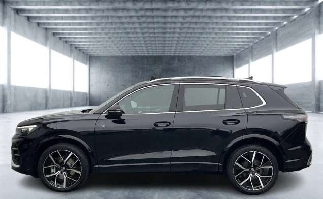 VW Tiguan 2.0 TDI 4Motion = R-Line = Гаранция, снимка 4 - Автомобили и джипове - 52836700