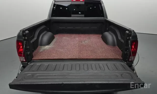 Dodge Ram 5.7, снимка 17 - Автомобили и джипове - 55770470