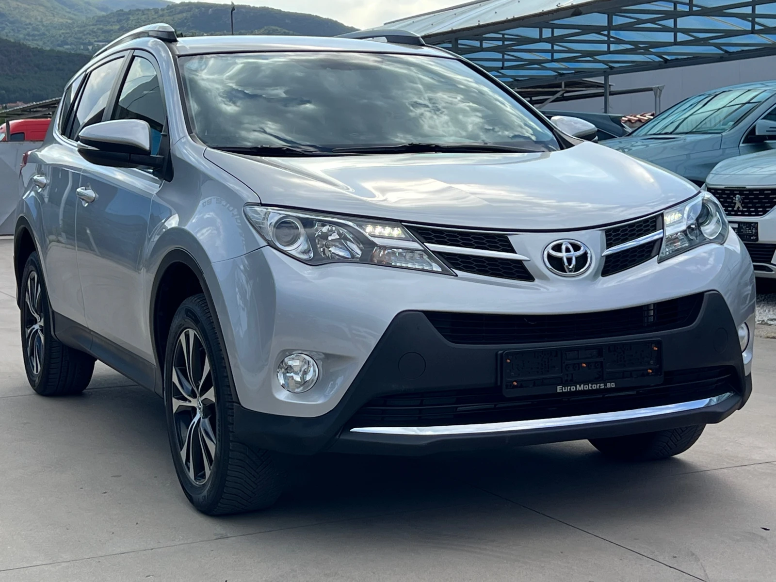 Toyota Rav4 D-4D, 4X4, FULL SERVICE TOYOTA-KATO HOB!!! - изображение 3